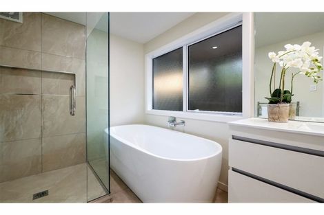 Photo of property in 363 Centaurus Road, Hillsborough, Christchurch, 8022