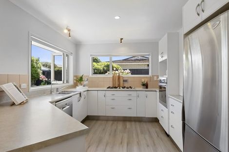 Photo of property in 16 Webster Street, Westown, New Plymouth, 4310