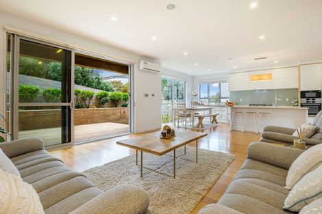 Photo of property in 4 Carex Way, Long Bay, Auckland, 0630