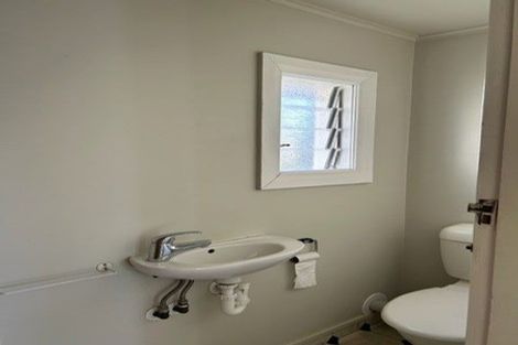 Photo of property in 2/66 Brougham Street, Mount Victoria, Wellington, 6011