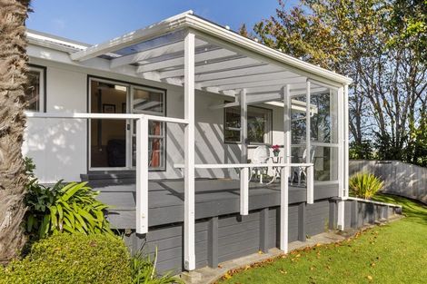 Photo of property in 24a Saint Ives Grove, Whalers Gate, New Plymouth, 4310