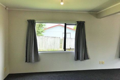 Photo of property in 278 Triangle Road, Massey, Auckland, 0614