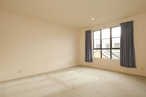 Photo of property in 62 Kereru Drive, Turitea, Palmerston North, 4472
