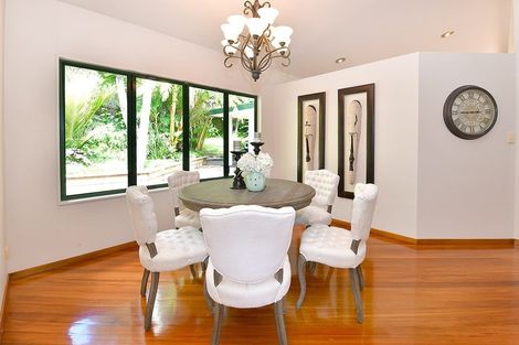 Photo of property in 16 Dee Place, Torbay, Auckland, 0630