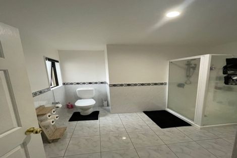 Photo of property in 11 Rosses Place, Pinehill, Auckland, 0632