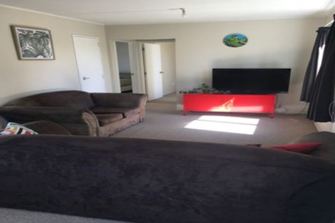 Photo of property in 9a Rawene Street, Waikanae, 5036