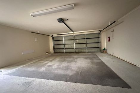 Photo of property in 10 Nimstedt Avenue, Oteha, Auckland, 0632