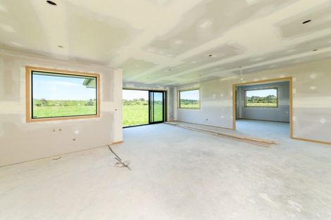 Photo of property in 270 Valley Views, Fitzherbert, Palmerston North, 4472