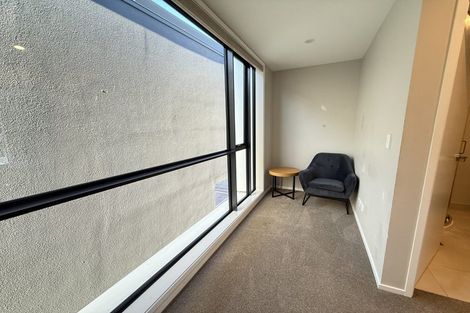 Photo of property in 82 Mckenzie Road, Mangere Bridge, Auckland, 2022