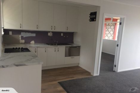 Photo of property in 10/219 Onewa Road, Birkenhead, Auckland, 0626