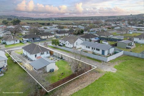 Photo of property in 11 Mackie Street, Waipukurau, 4200