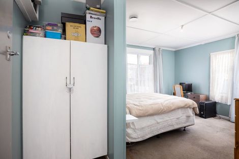 Photo of property in 52 Blake Street, Waitara, 4320