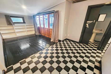 Photo of property in 13 Hornsey Road, Bluff Hill, Napier, 4110