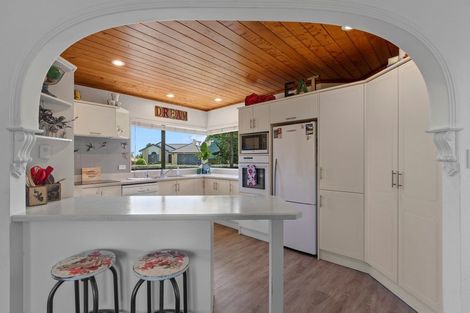 Photo of property in 70 Oteki Park Drive, Welcome Bay, Tauranga, 3112