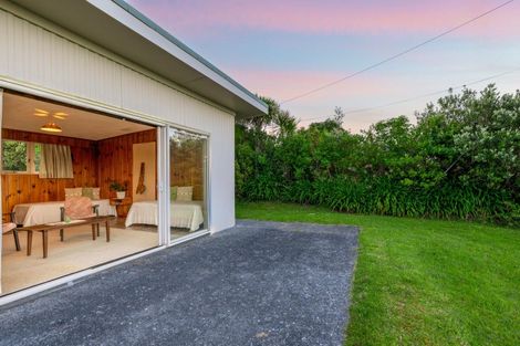 Photo of property in 16 Dalton Road, Snells Beach, 0920