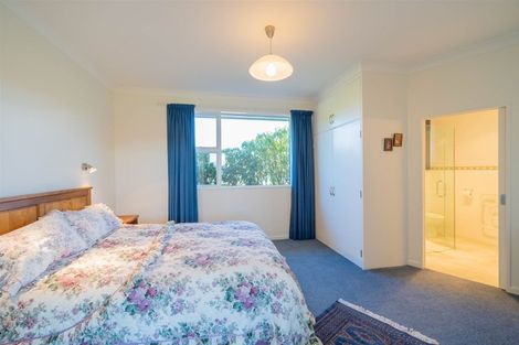 Photo of property in 56 Hawea Place, Te Anau, 9600