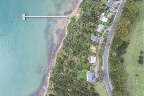 Photo of property in 6516 Christchurch Akaroa Road, Takamatua, 7581