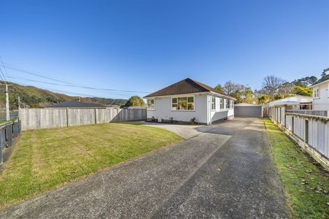 Photo of property in 27 Rimu Street, Naenae, Lower Hutt, 5011