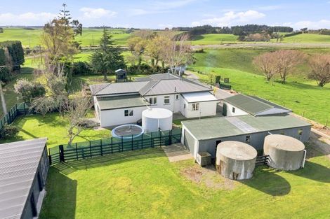 Photo of property in 2139 State Highway 3, Sanson, Palmerston North, 4479