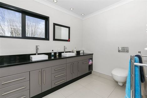 Photo of property in 6 Harbourside Way, Welcome Bay, Tauranga, 3112