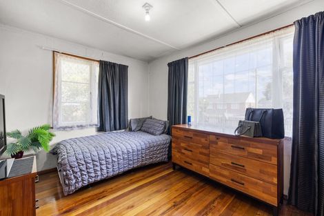 Photo of property in 180 Langdons Road, Northcote, Christchurch, 8052