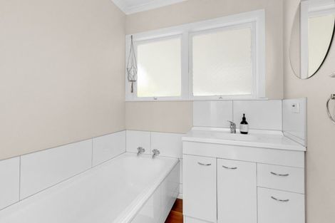 Photo of property in 5 Foster Terrace, Onekawa, Napier, 4110