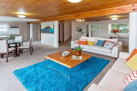 Photo of property in 21a Page Point, Mellons Bay, Auckland, 2014