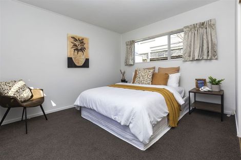 Photo of property in 2/23 Bretts Road, St Albans, Christchurch, 8052