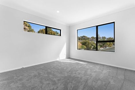 Photo of property in 70b Awaruku Road, Torbay, Auckland, 0630