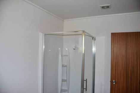 Photo of property in 44 Valley View Road, Glenfield, Auckland, 0629