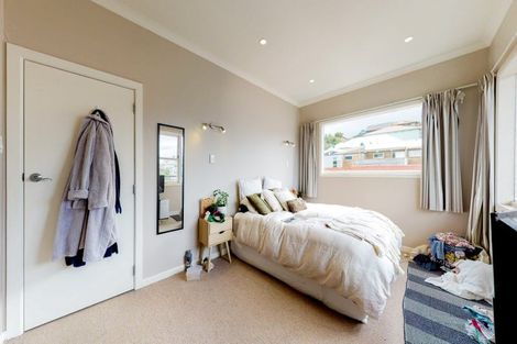 Photo of property in 76 Rintoul Street, Newtown, Wellington, 6021