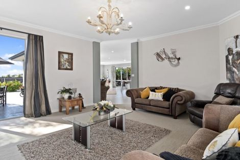 Photo of property in 14 Dayna Avenue, Ohauiti, Tauranga, 3112