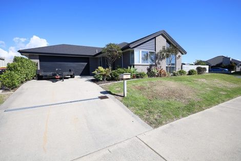 Photo of property in 2 Bill Miller Drive, Papamoa, 3118