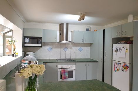 Photo of property in 3 Parkridge Way, Henderson, Auckland, 0612