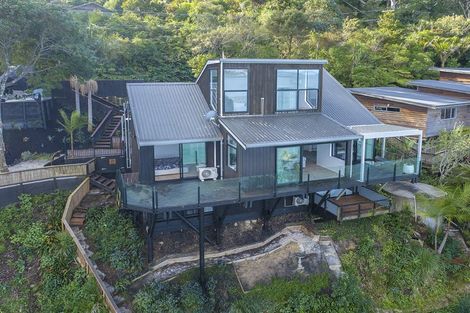 Photo of property in 254 Wade River Road, Wade Heads, Whangaparaoa, 0932