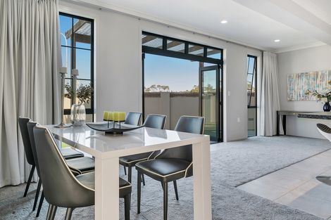 Photo of property in 11k Clearwater Cove, West Harbour, Auckland, 0618