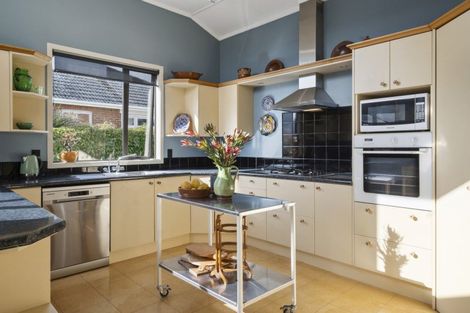 Photo of property in 24 Prestwick Street, Maori Hill, Dunedin, 9010