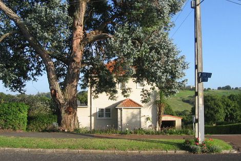 Photo of property in 65 Tahapa Crescent, Meadowbank, Auckland, 1072