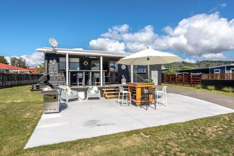 Photo of property in 105 Chartwell Avenue, Whangamata, 3620