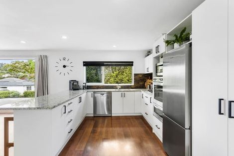 Photo of property in 6 Stephanie Close, Glenfield, Auckland, 0629