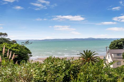 Photo of property in 21a Page Point, Mellons Bay, Auckland, 2014