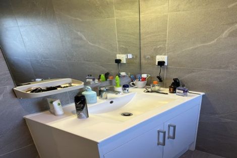 Photo of property in 25 Waterloo Road, Milford, Auckland, 0620