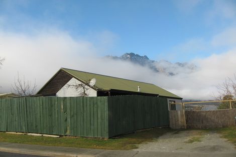 Photo of property in 60 Remarkables Crescent, Frankton, Queenstown, 9300