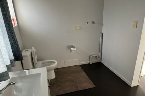 Photo of property in 129 Golf Road, Titirangi, Auckland, 0600