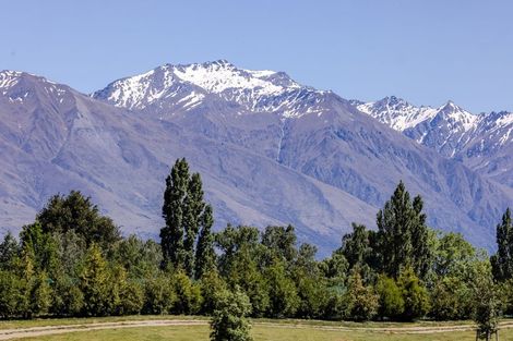 Photo of property in 90 Golf Course Road, Wanaka, 9305