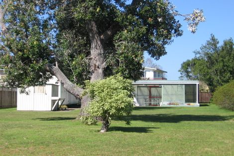 Photo of property in 22 Hardy Place, Cooks Beach, Whitianga, 3591