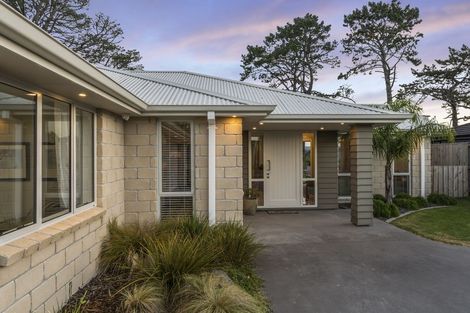 Photo of property in 23 Teal Place, Pyes Pa, Tauranga, 3112