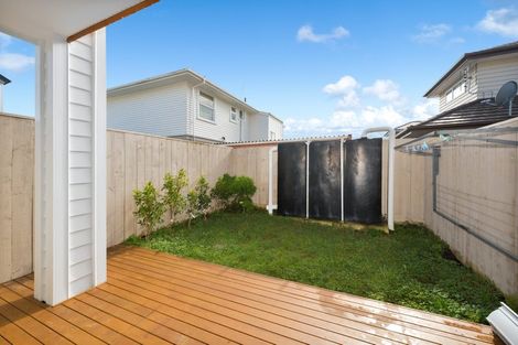 Photo of property in 2/10 Alan Avenue, Henderson, Auckland, 0610