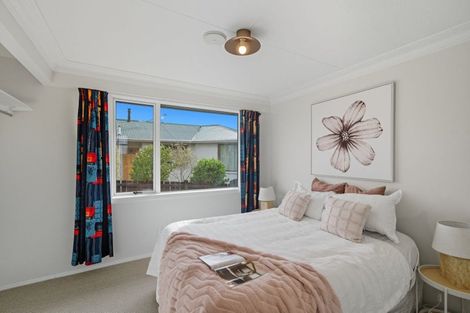 Photo of property in 98 Martin Road, Fairfield, Dunedin, 9018