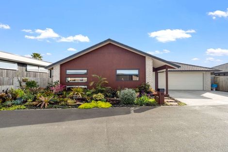 Photo of property in 15 Centaine Way, Papamoa Beach, Papamoa, 3118
